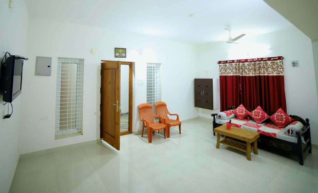 Truelife Homestays: Furnished 2BHK with AC near Tirumala Temple Tirupati Exterior photo